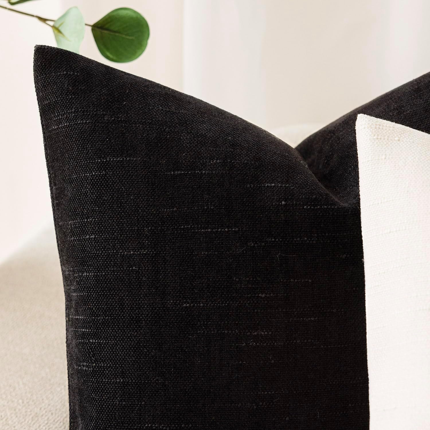 Foindtower Pack of 2 Soft Textured Throw Decorative Pillow Covers Square Accent Solid Cushion Cover Cozy Farmhouse Pillow Case with Zipper for Couch Sofa Bedroom Living Room 20x20 Inch, Black