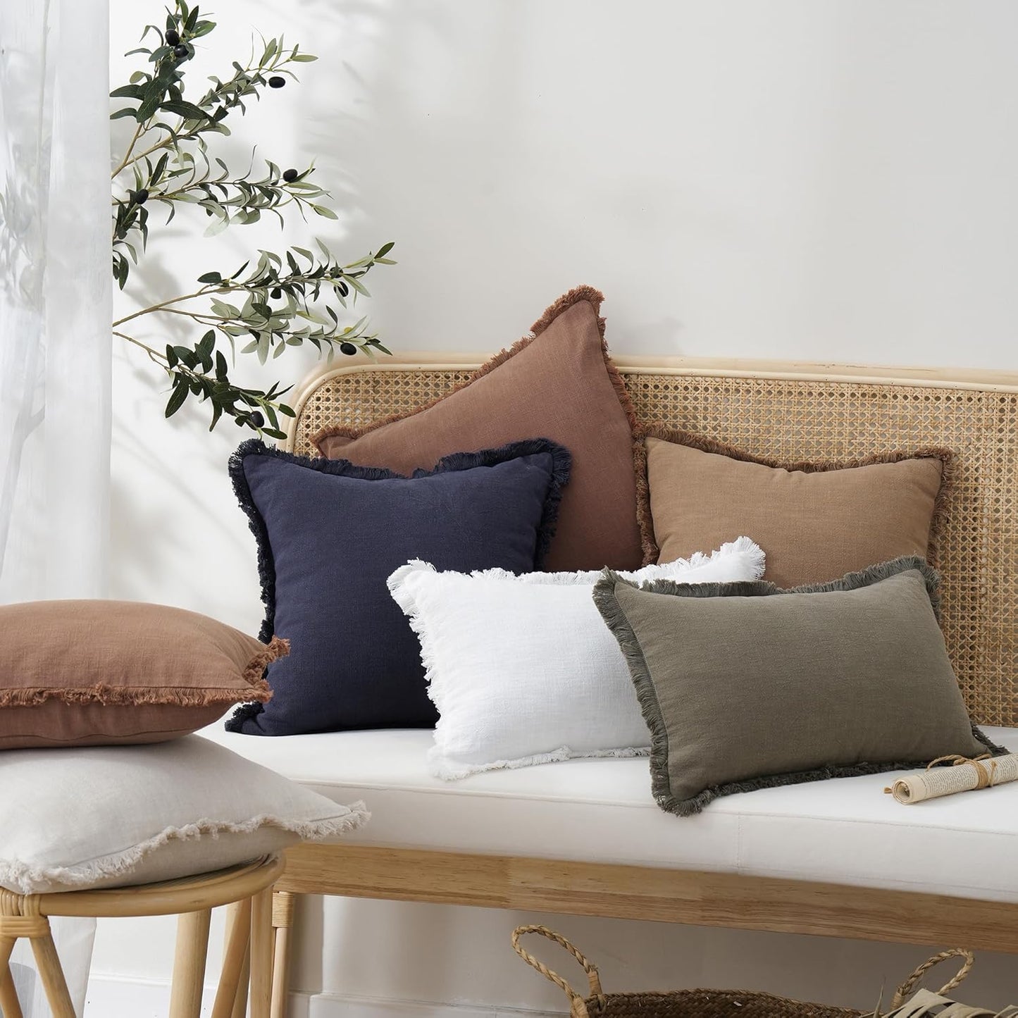 Foindtower Set of 2 Decorative Linen Fringe Throw Pillow Covers Cozy Boho Farmhouse Cushion Cover with Tassels Soft Accent Pillowcase for Couch Sofa Bed Living Room Home Decor, 16×16 Inch, Rust