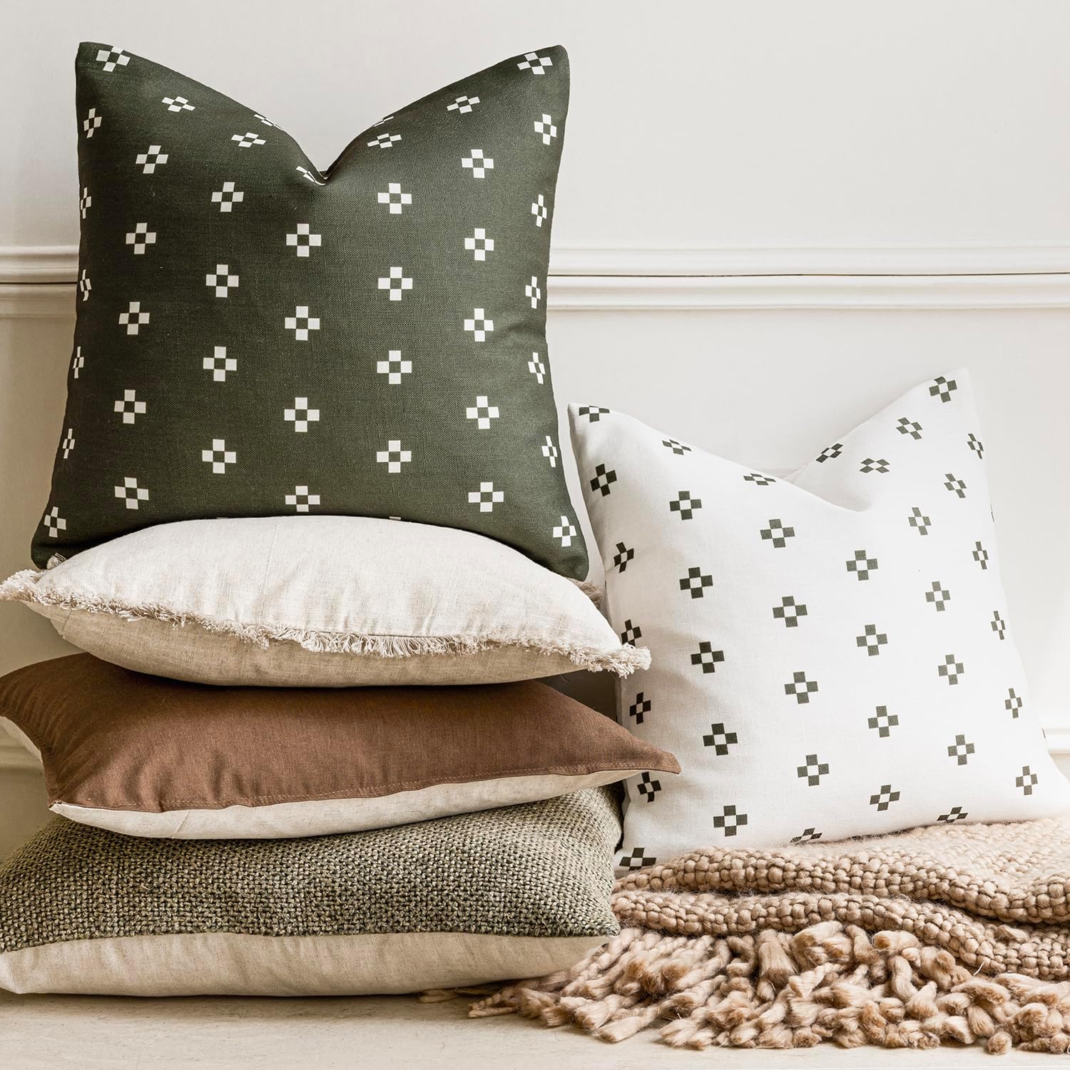 Foindtower Pack of 2, Decorative Modern Accent Throw Pillow Covers Print Farmhouse Cushion Case Boho Home Decor for Chair Couch Sofa Bedroom Living Room Outdoor 18x18 Inch Olive Green
