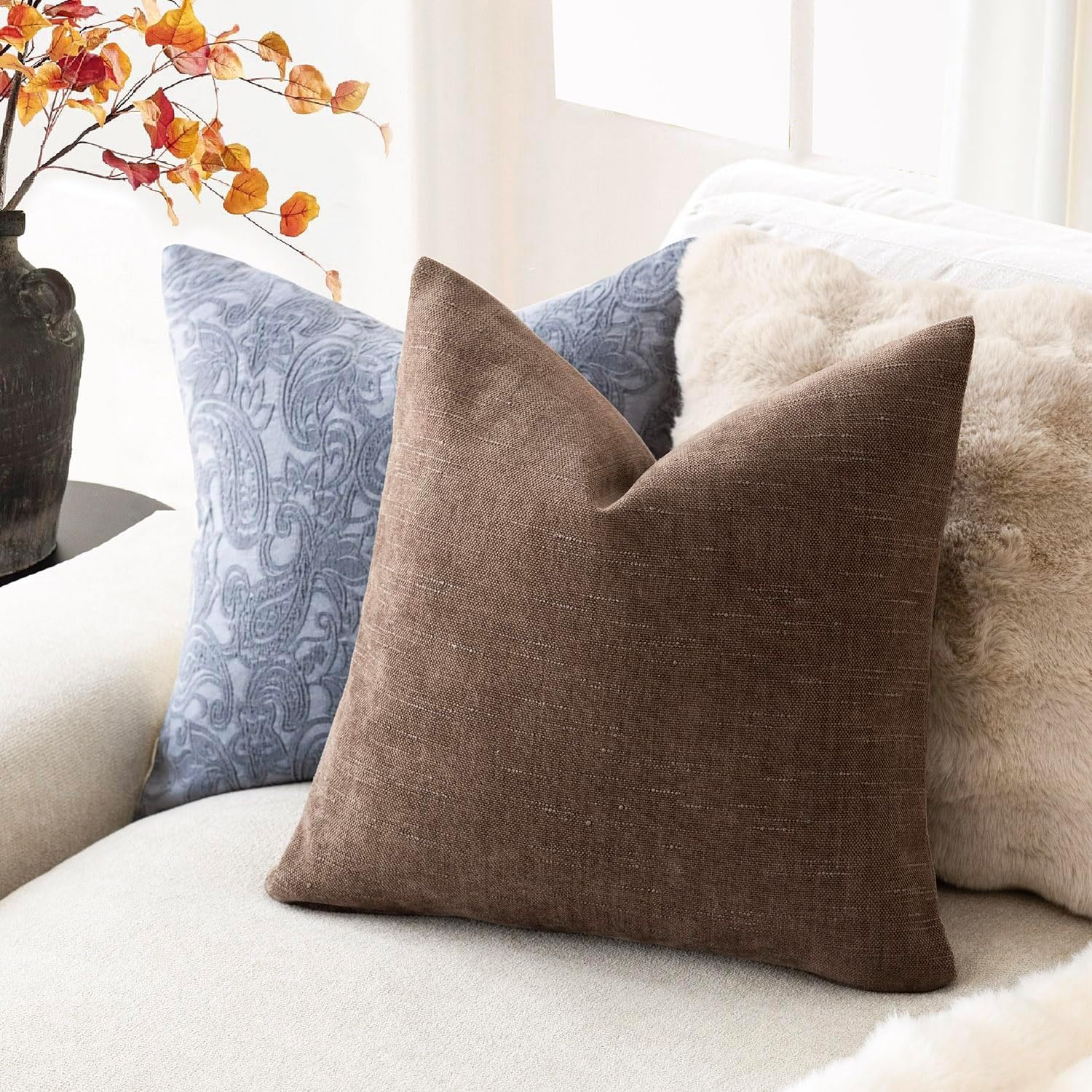 Foindtower Set of 2 Soft Textured Chenille Throw Decorative Pillow Covers Square Accent Solid Cushion Cover Cozy Neutral Farmhouse Pillow Case for Couch Sofa Bedroom Living Room 20x20 Inch, Chocolate