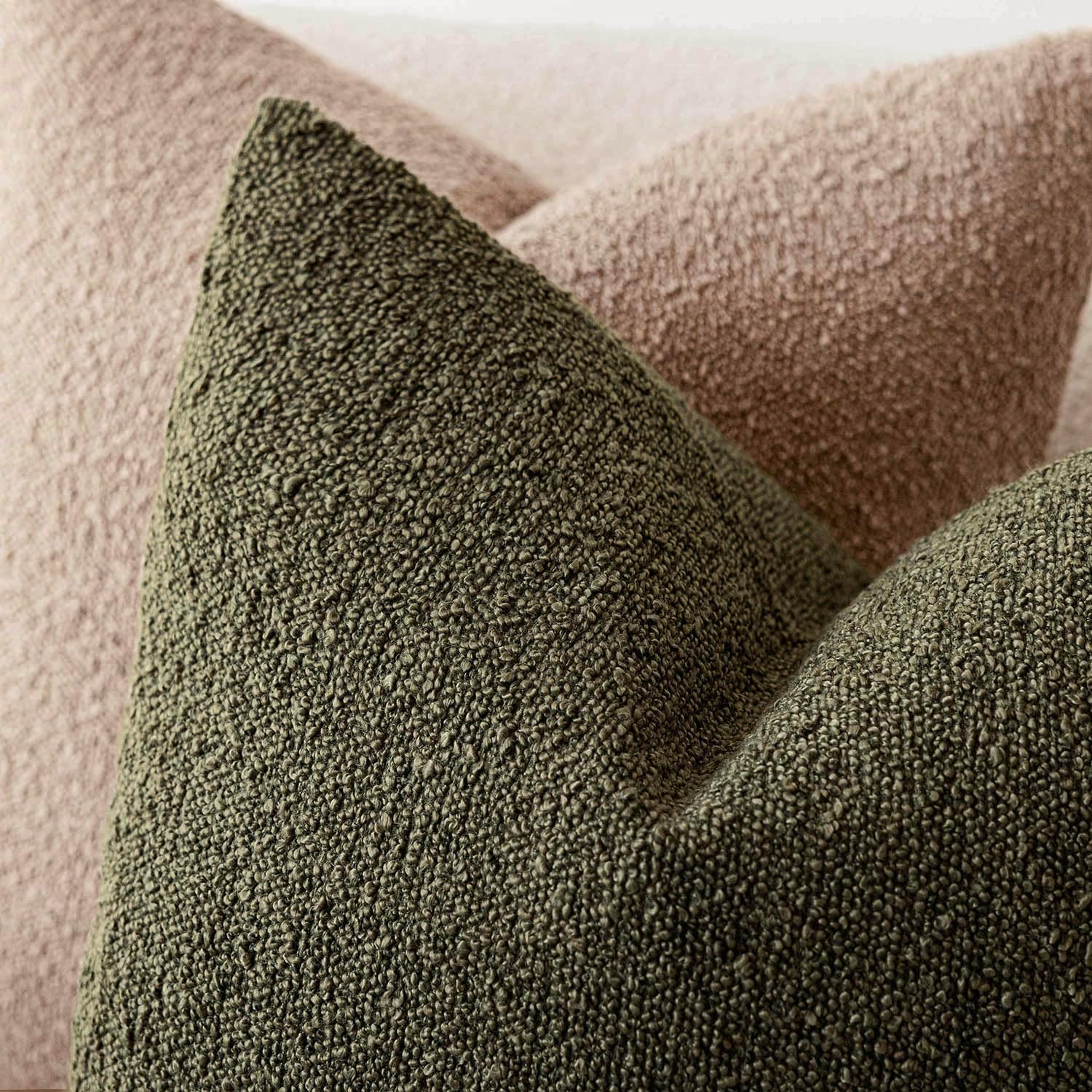 Foindtower Pack of 2 Modern Textured Boucle Throw Pillow Covers Accent Solid Decorative Pillow Cases Cozy Woven Couch Cushion Case for Chair Sofa Bedroom Living Room Home Decor 20x20 Inch Moss Green