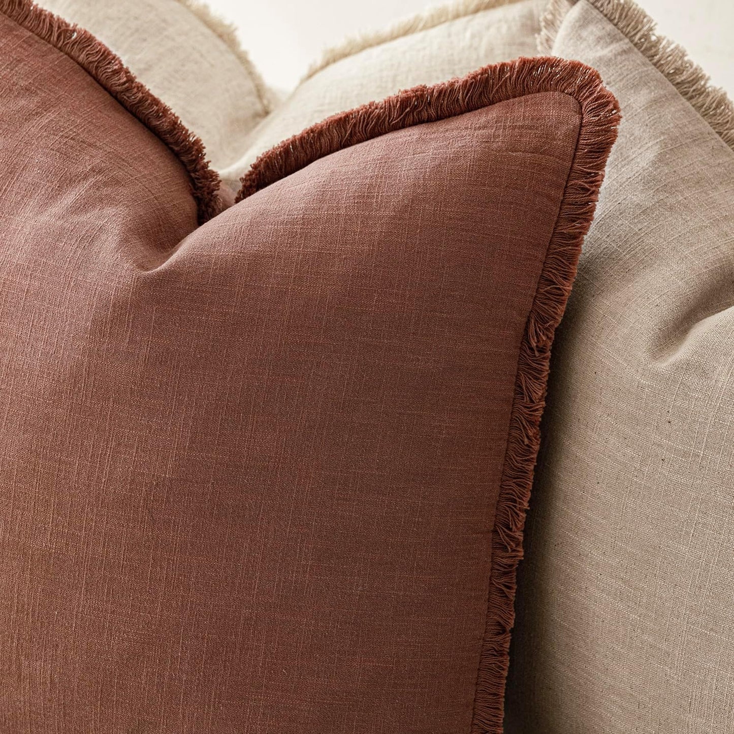 Foindtower Set of 2 Decorative Linen Fringe Lumbar Throw Pillow Covers Boho Farmhouse Cushion Cover with Tassels Soft Accent Pillowcase for Couch Sofa Bed Living Room Home Decor,12×20 Inch,Rust Red